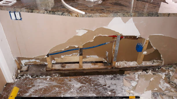 Best Emergency water damage restoration  in Waynesburg, OH